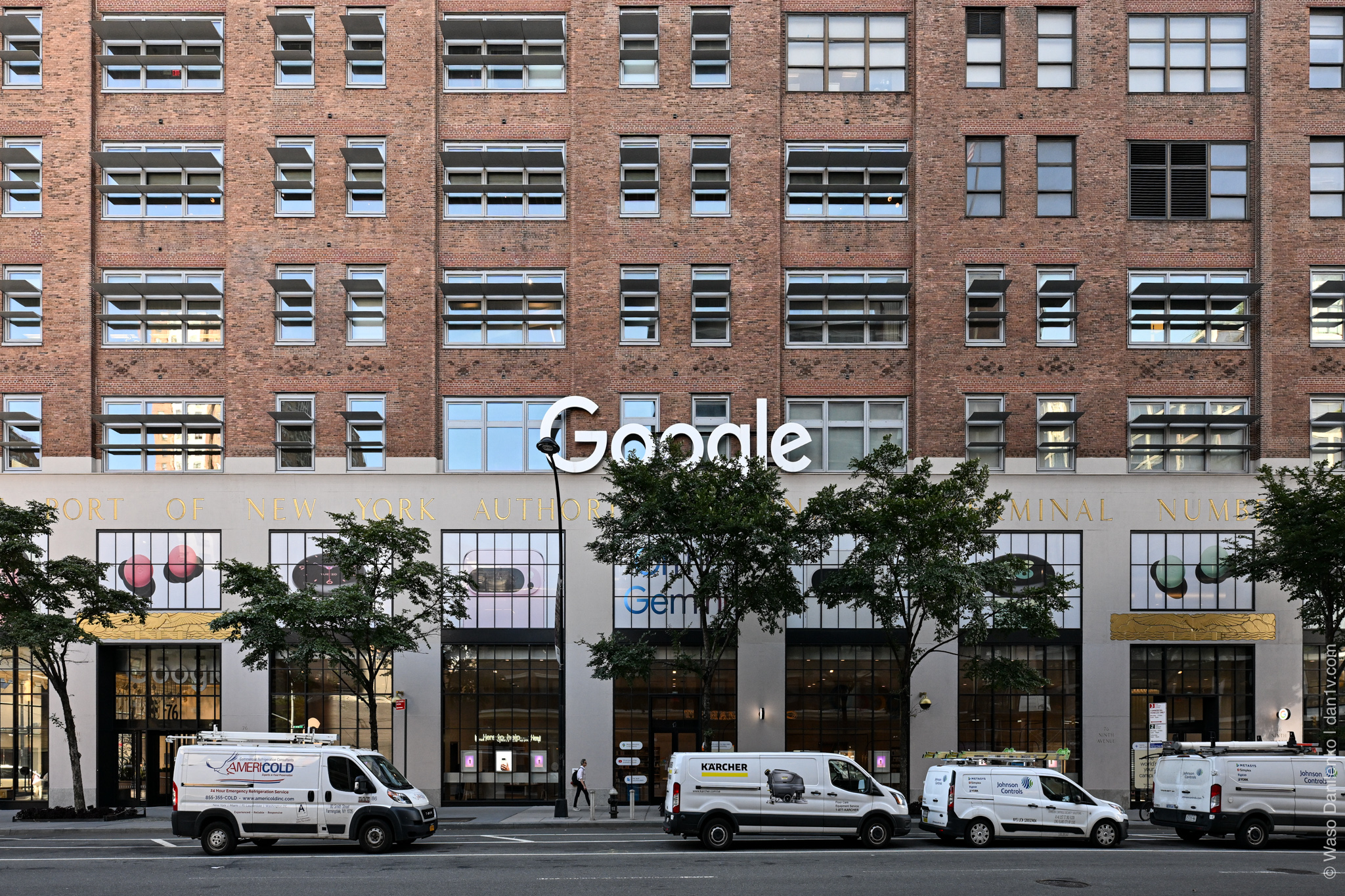 Здание Google: Port Authority Building (111 Eighth Avenue)