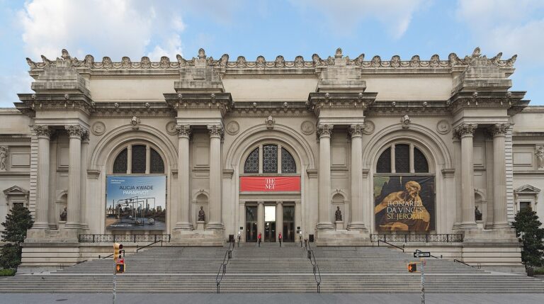 Метрополитен-музей в Нью-Йорке (The Met)