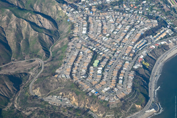 Пацифик Палисайдс после пожаров, апрель 2025 (Pacific Palisades, April 2025)