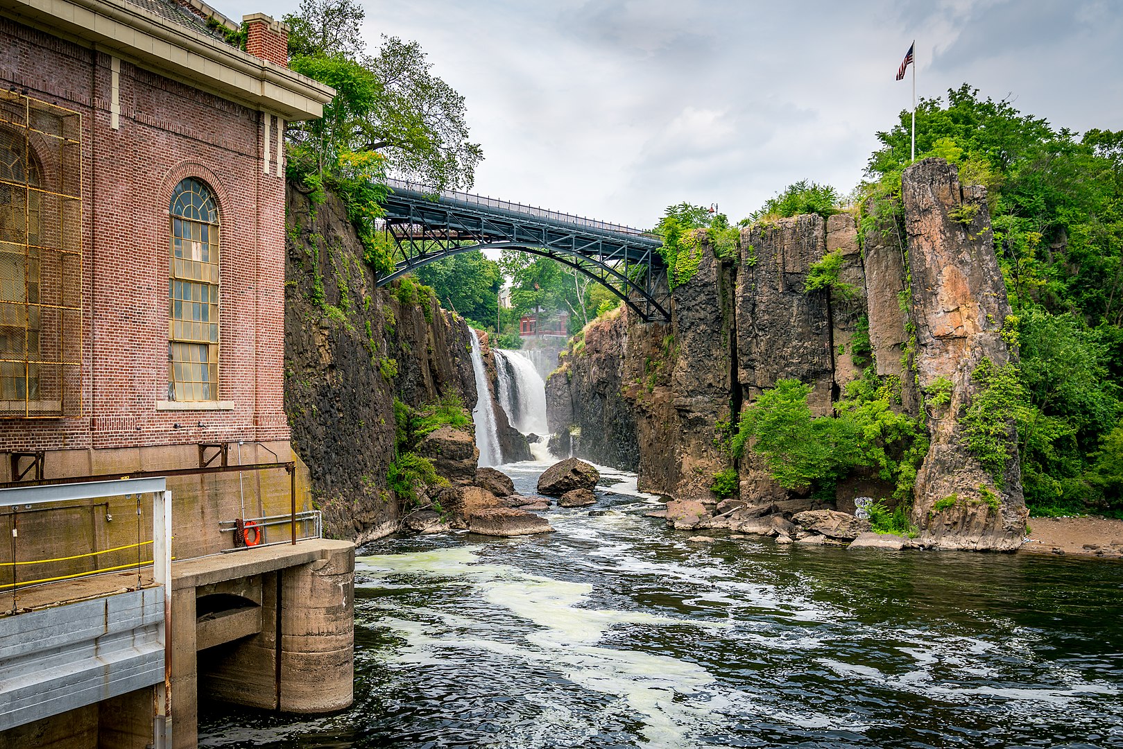 Водопады Грейт-Фолс на реке Пассаик (Great Falls, Passaic River)