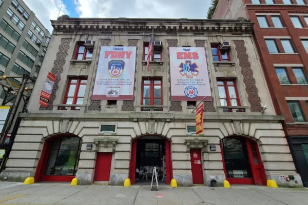 Музей пожарного дела (Fire Museum) в Нью-Йорке