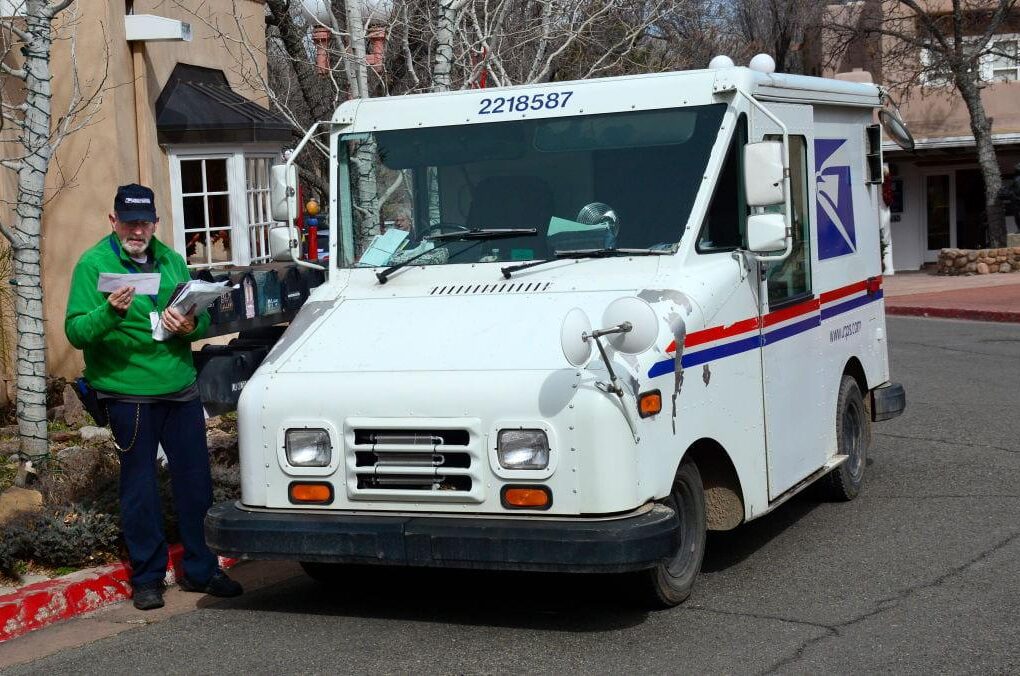 Необычный дизайн почтовой машины USPS