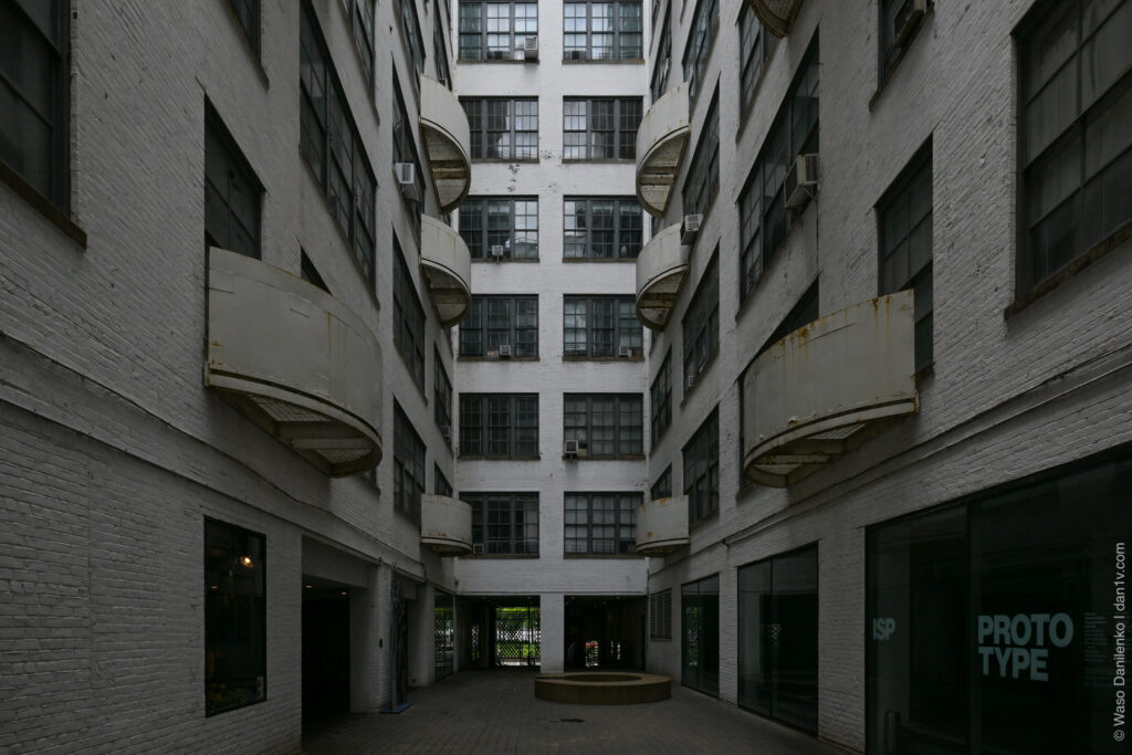 Весбес (Westbeth Artists Housing)