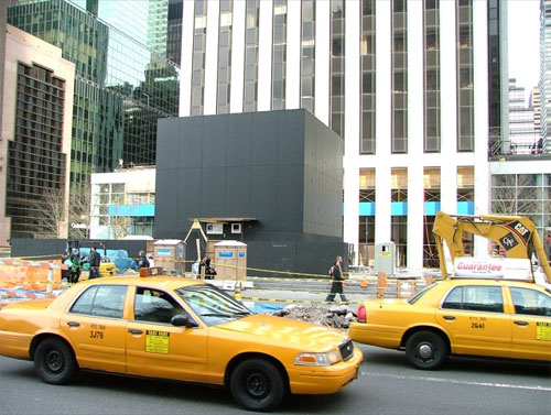 Строительство Apple Store на Пятой авеню