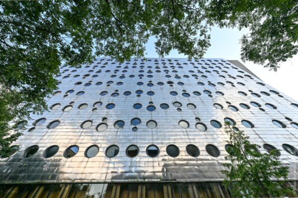 Dream Downtown или Joseph Curran Annex: Отель с окнами-иллюминаторами