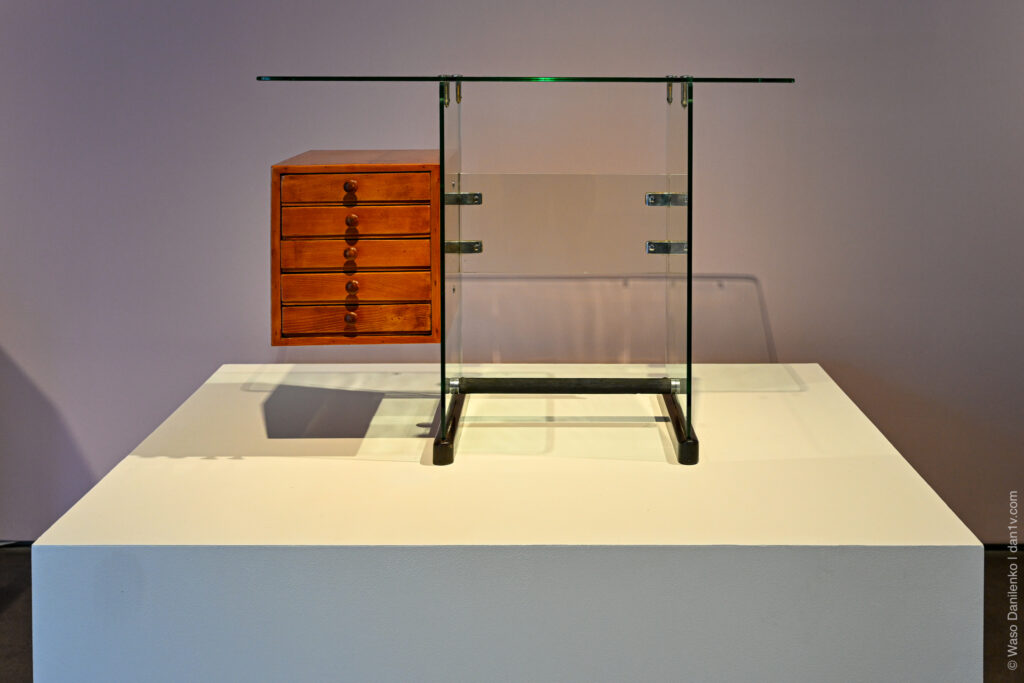 Галерея Carpenters Workshop Gallery в пентхаусе на Пятой авеню