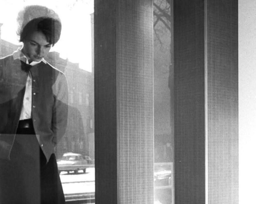 Фото: Тед Роде (Ted Rohde), Франкфурт, март 1965 года. Женщина рассматривает макет будущего Всемирного торгового центра