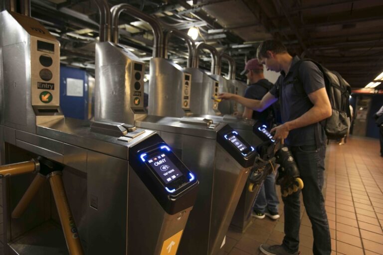 Как ускорить проход через метро с iPhone или Apple Watch