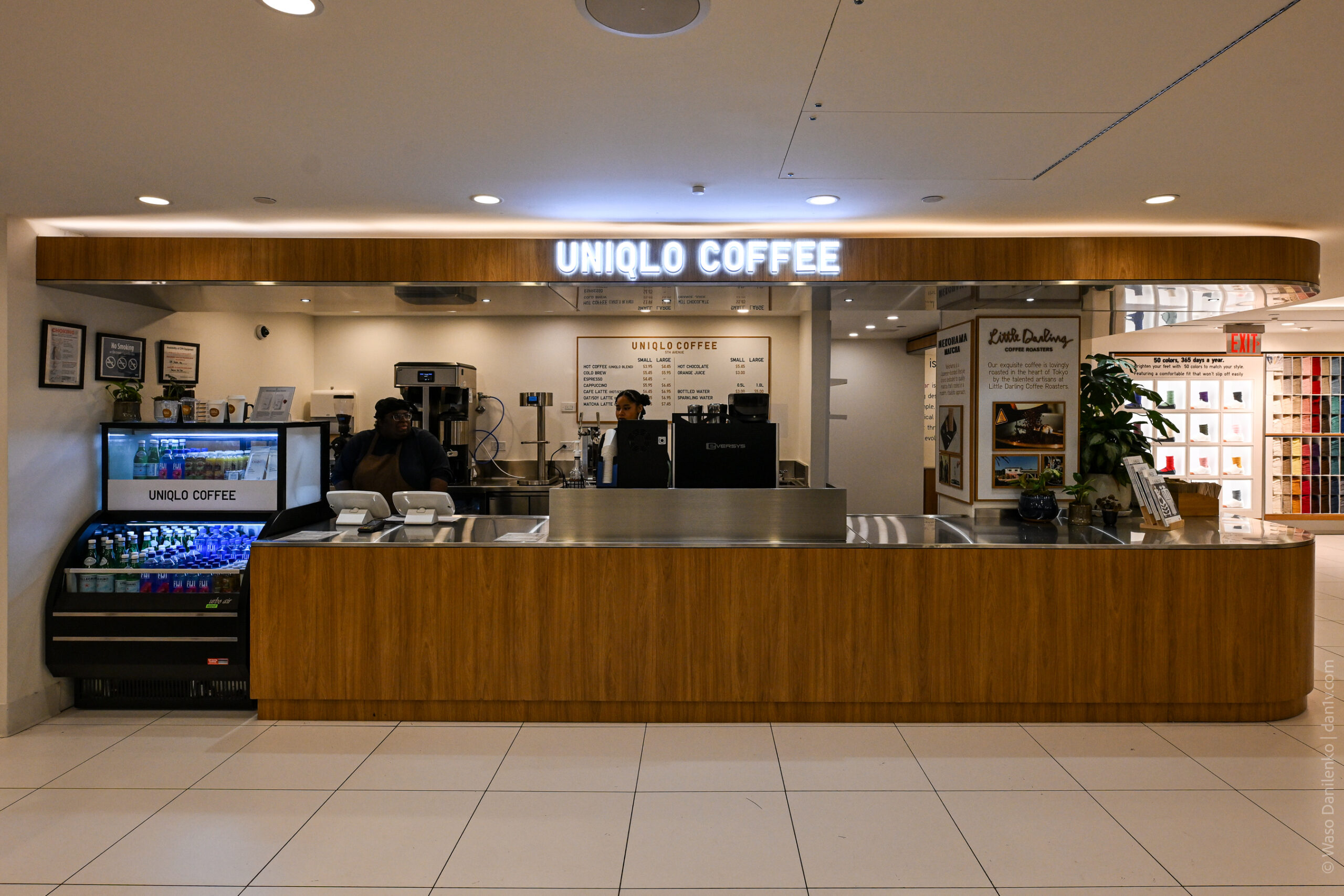    Uniqlo Coffee