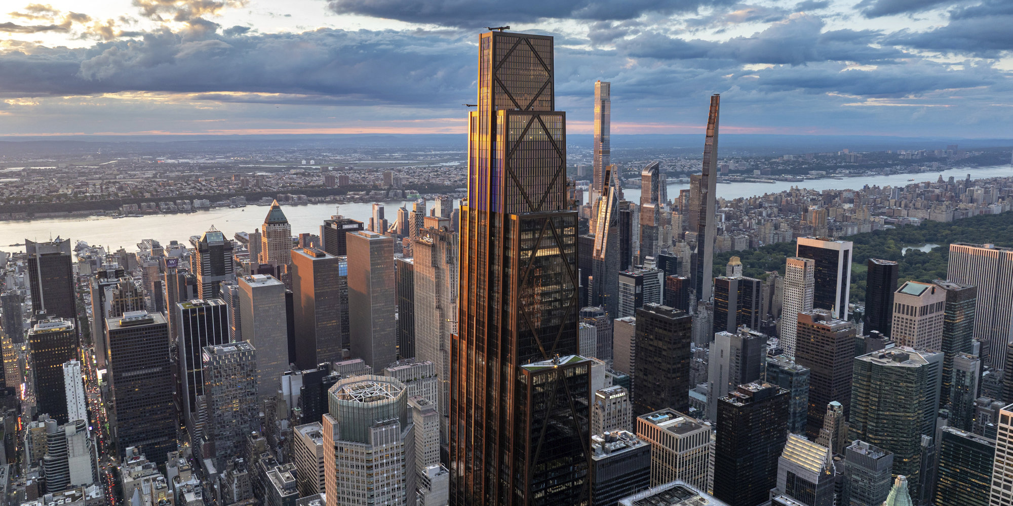 Foster + Partners построили электрический небоскрёб JPMorgan Chase в Нью-Йорке