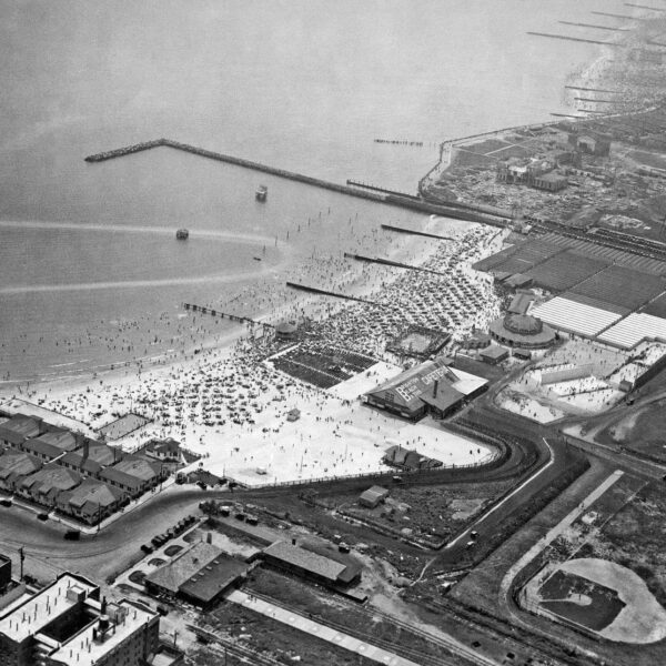 Фото: Брайтон-бич сто лет назад, 1925 год