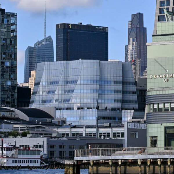 IAC Building — первое здание Фрэнка Гери в Нью-Йорке