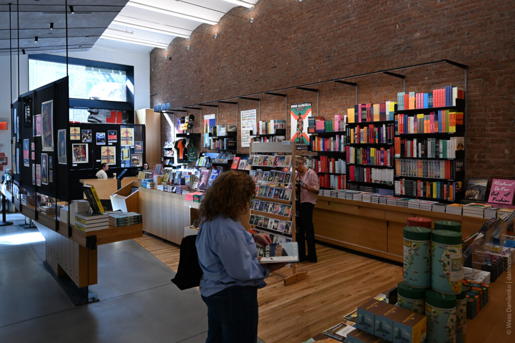 Дом плаката Poster House в Нью-Йорке