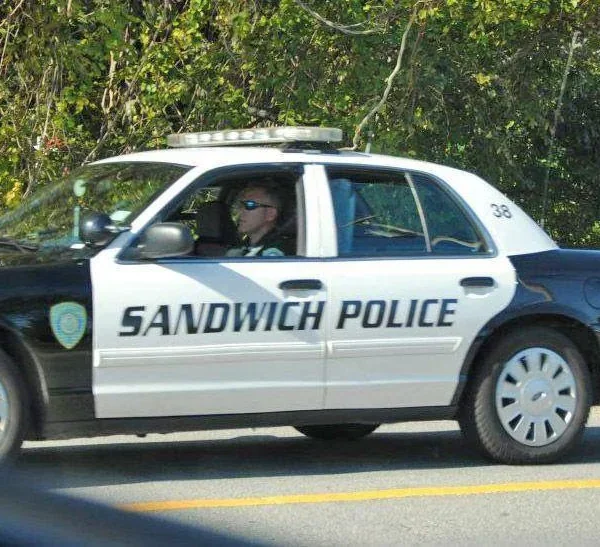 Полиция Бутербродов (Sandwich Police) в штате Массачусетс