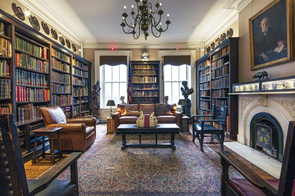 Клуб Салмагунди (Salmagundi Club) в Нью-Йорке