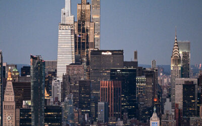 Бар Overstory с видом на Нью-Йорк