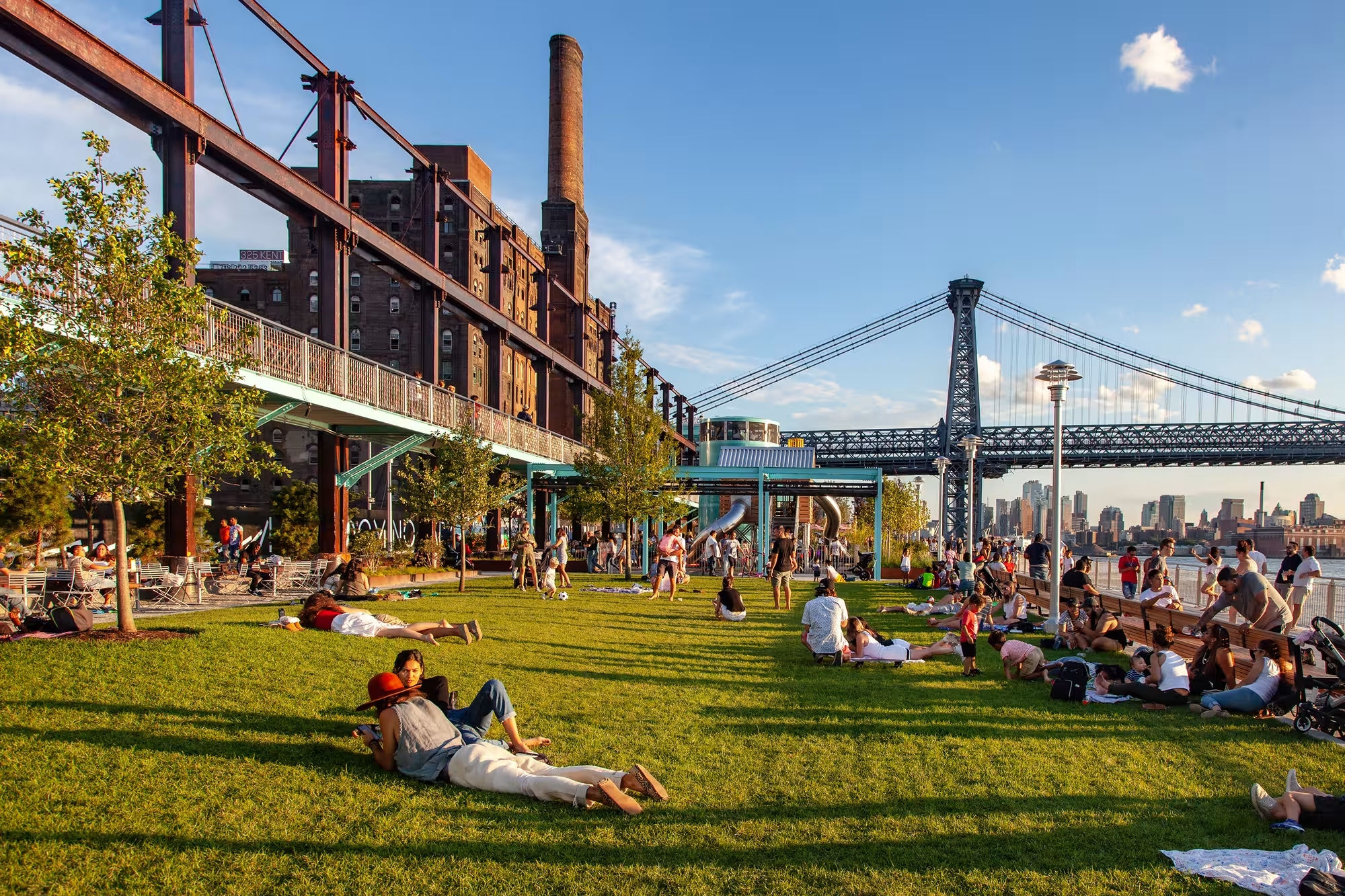 Парк Домино (Domino Park) в Нью-Йорке