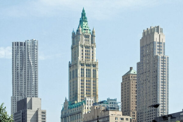 Вулворт-билдинг (The Woolworth Building) в Нью-Йорке