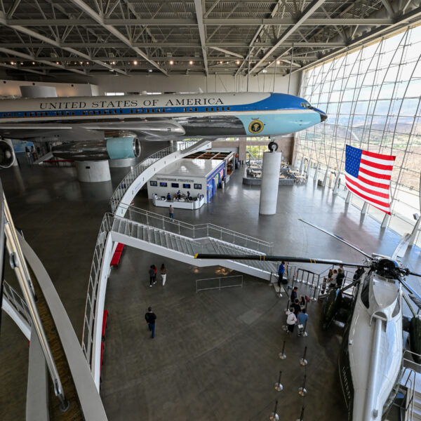 Air Force One SAM 27000