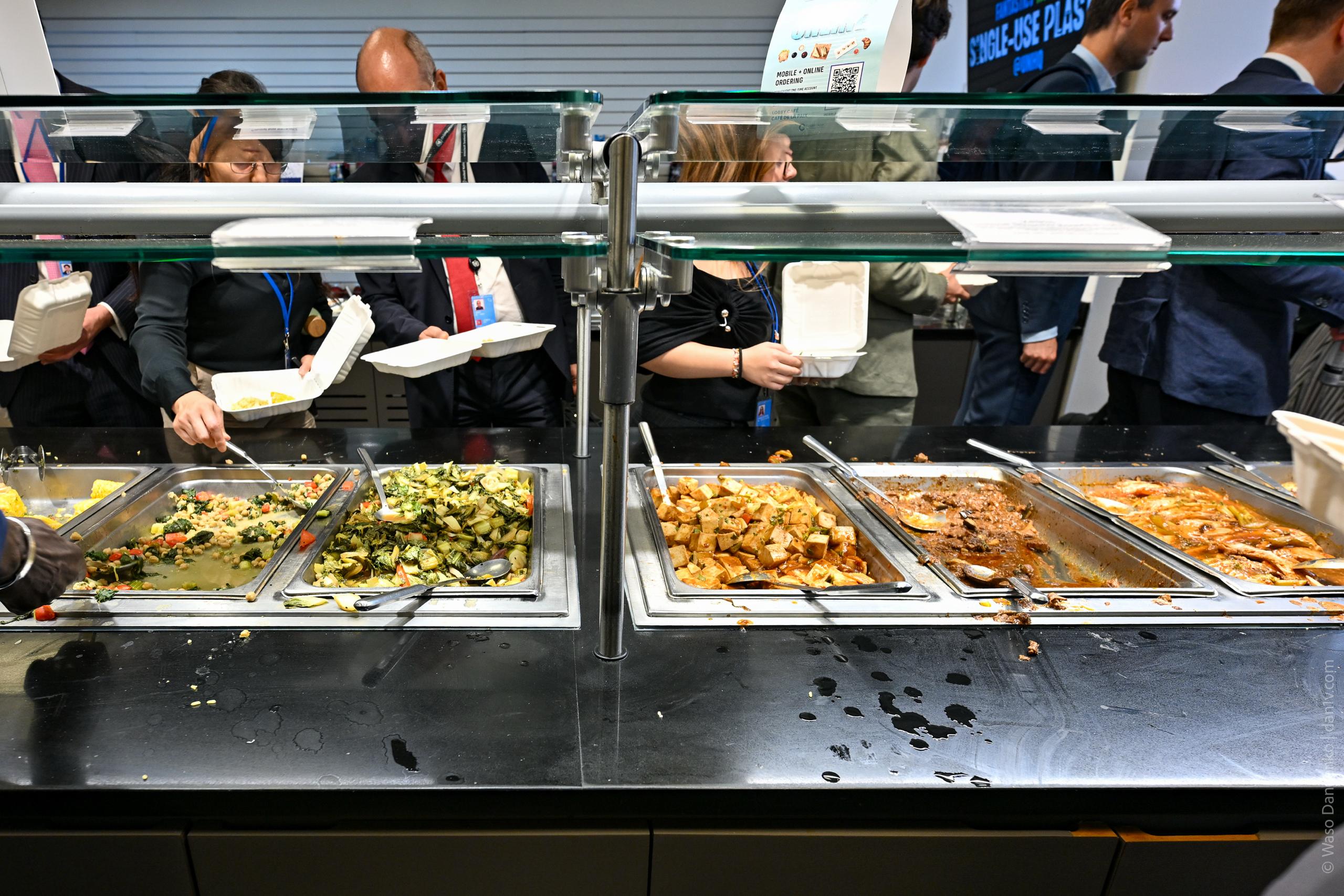 Riverview Cafeteria: столовая для сотрудников в штаб-квартире ООН в Нью-Йорке