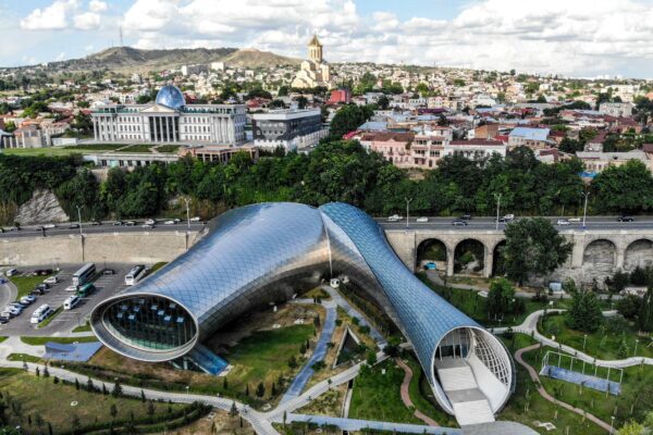 «Кувшины Рике» архитектора Массимилиано Фуксаса в Тбилиси снесут